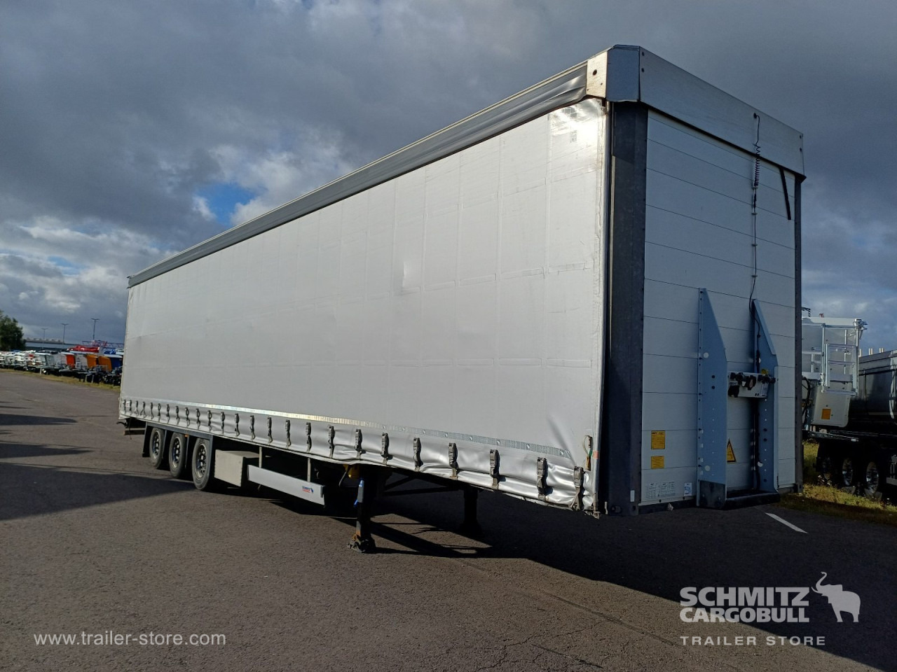 SCHMITZ Auflieger Curtainsider Mega - Tentinė puspriekabė: foto 1 SCHMITZ Auflieger Curtainsider Mega - Tentinė puspriekabė: foto 1