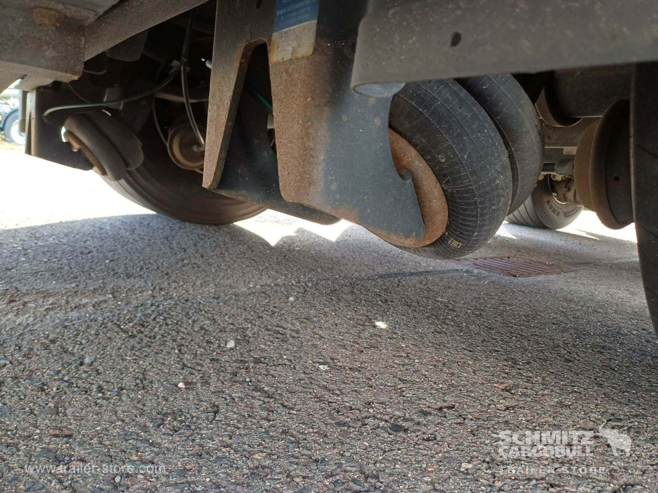 SCHMITZ Auflieger Curtainsider Mega - Tentinė puspriekabė: foto 5 SCHMITZ Auflieger Curtainsider Mega - Tentinė puspriekabė: foto 5