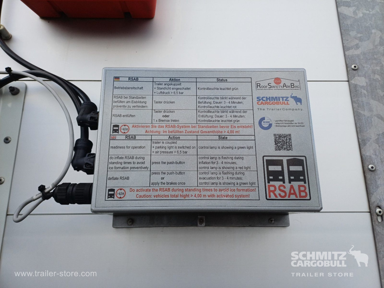 SCHMITZ Auflieger Curtainsider Standard - Tentinė puspriekabė: foto 3 SCHMITZ Auflieger Curtainsider Standard - Tentinė puspriekabė: foto 3