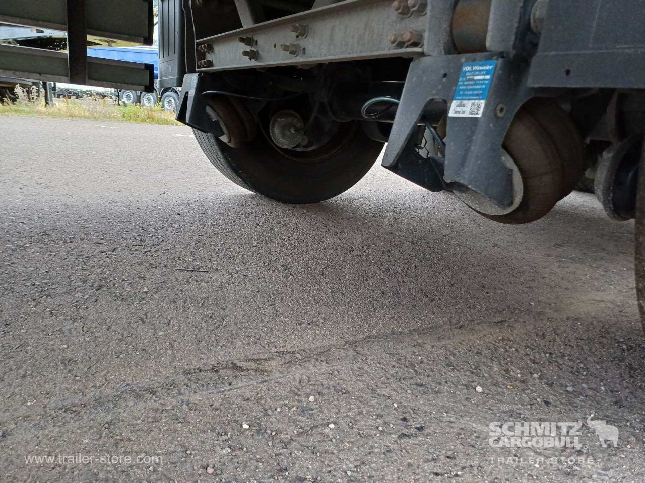 SCHMITZ Auflieger Curtainsider Standard - Tentinė puspriekabė: foto 4 SCHMITZ Auflieger Curtainsider Standard - Tentinė puspriekabė: foto 4