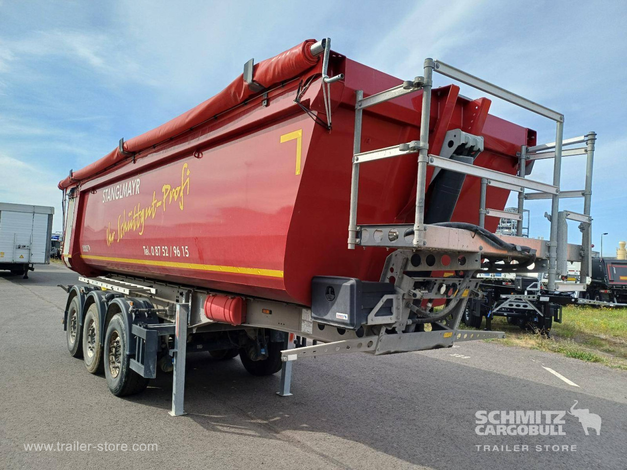 SCHMITZ Auflieger Kipper Stahlrundmulde 28m³ - Savivartis puspriekabė: foto 1 SCHMITZ Auflieger Kipper Stahlrundmulde 28m³ - Savivartis puspriekabė: foto 1