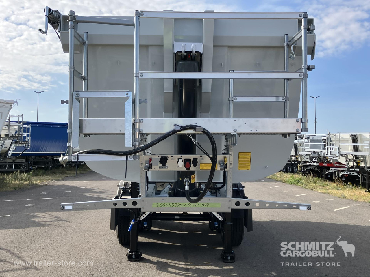 SCHMITZ Auflieger Kipper Stahlrundmulde 29m³ - Savivartis puspriekabė: foto 4 SCHMITZ Auflieger Kipper Stahlrundmulde 29m³ - Savivartis puspriekabė: foto 4