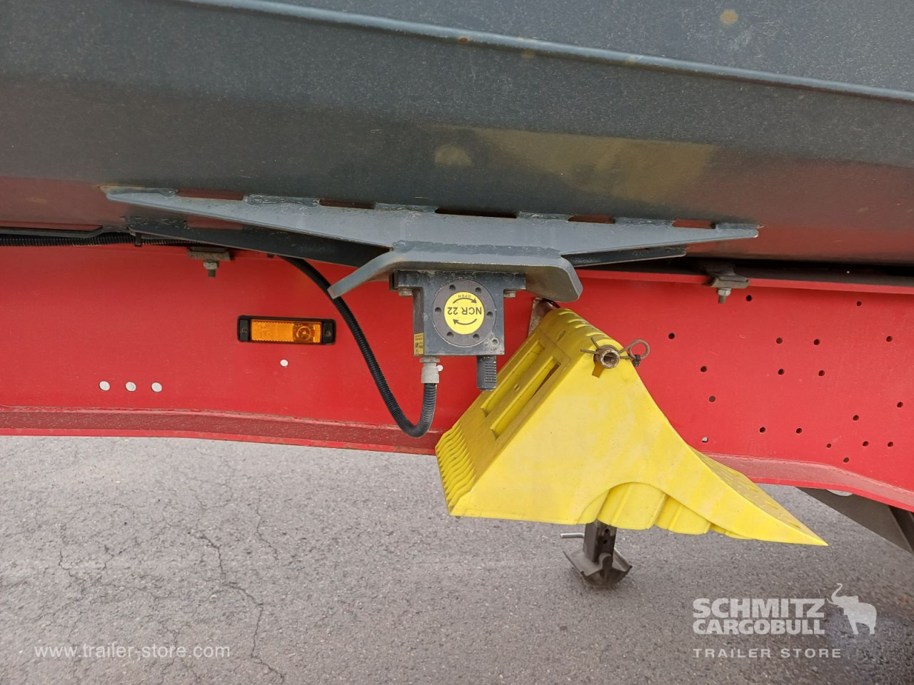 SCHMITZ Auflieger Kipper Stahlrundmulde 51m³ - Savivartis puspriekabė: foto 4 SCHMITZ Auflieger Kipper Stahlrundmulde 51m³ - Savivartis puspriekabė: foto 4