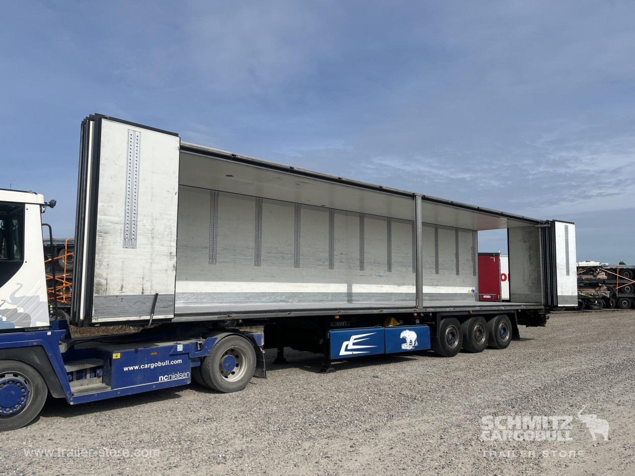 SCHMITZ Reefer Foldable wall Double deck - Izoterminis puspriekabė: foto 3 SCHMITZ Reefer Foldable wall Double deck - Izoterminis puspriekabė: foto 3