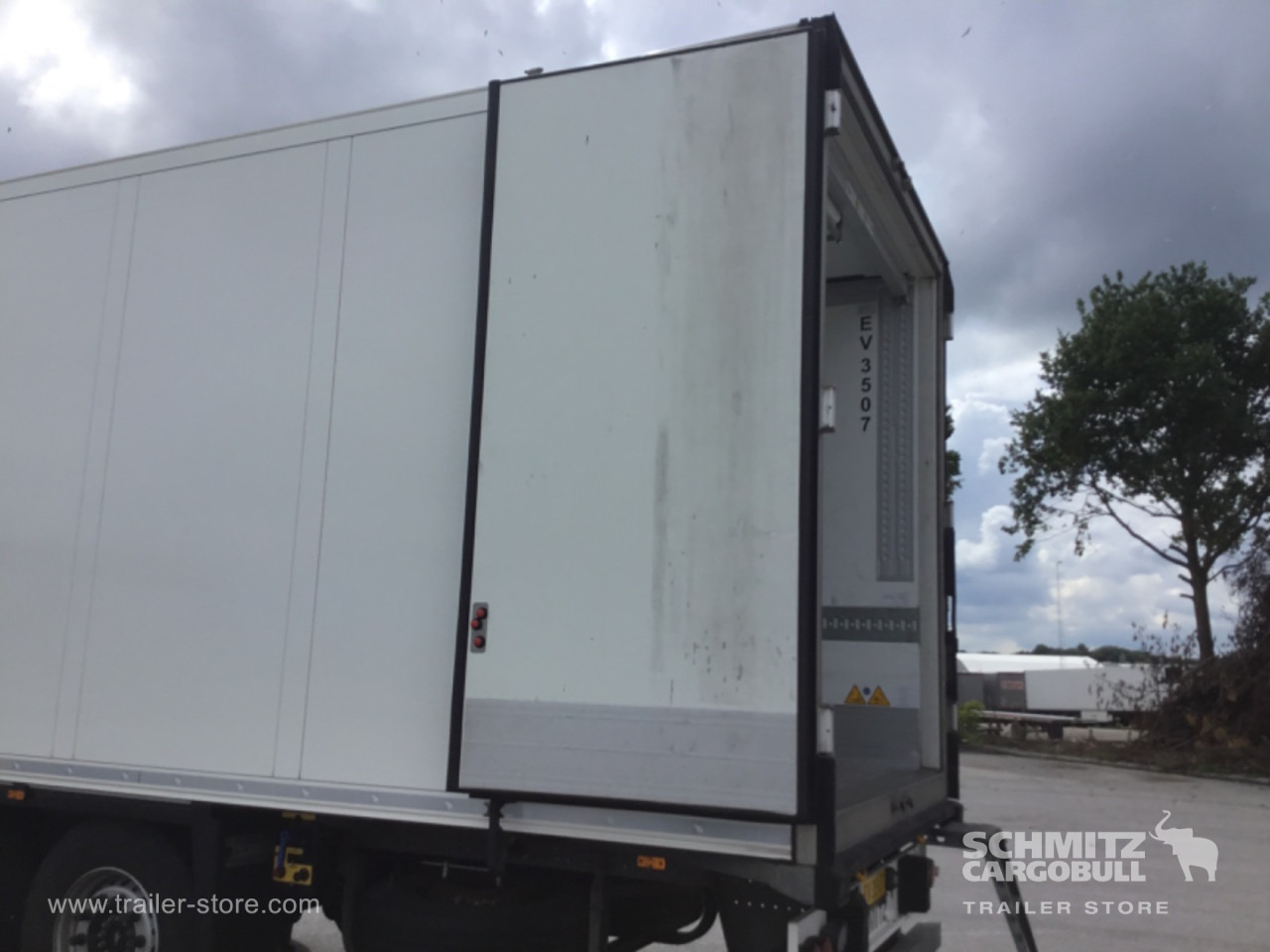 Izoterminis puspriekabė SCHMITZ Reefer Multitemp Double deck: foto 14