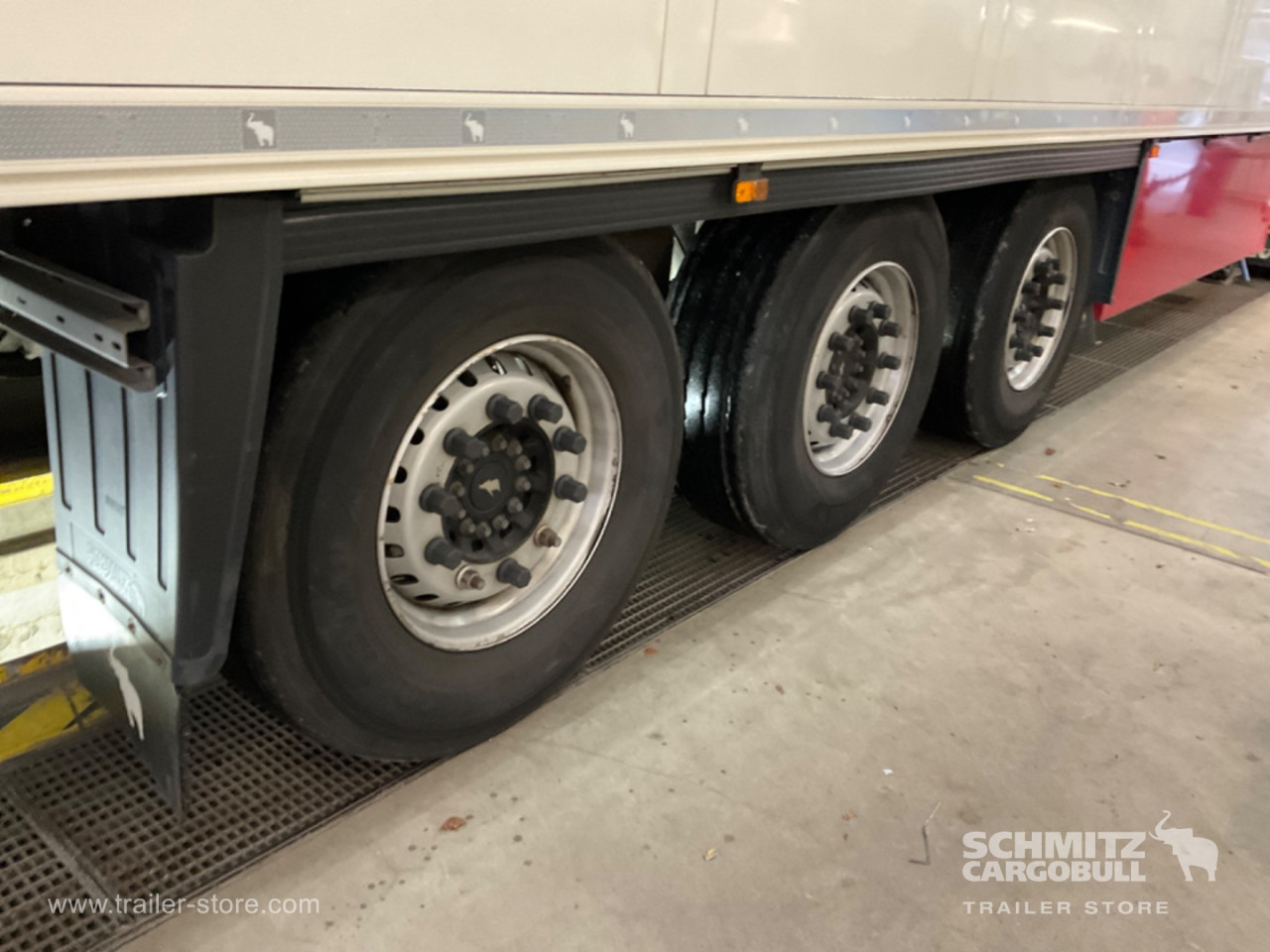 SCHMITZ Reefer Standard Double deck - Izoterminis puspriekabė: foto 3 SCHMITZ Reefer Standard Double deck - Izoterminis puspriekabė: foto 3