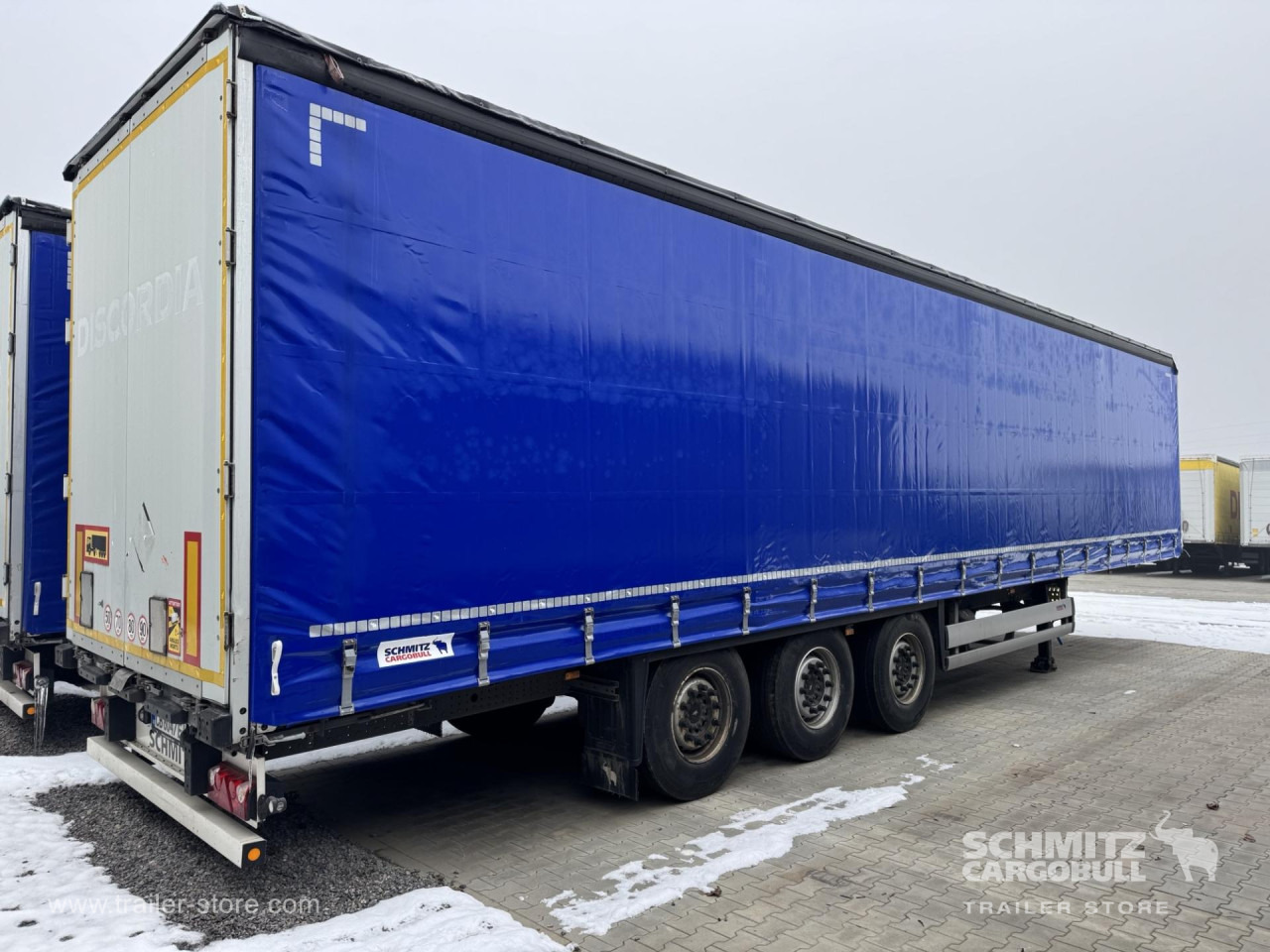 SCHMITZ Curtainsider Standard - Tentinė puspriekabė: foto 4 SCHMITZ Curtainsider Standard - Tentinė puspriekabė: foto 4