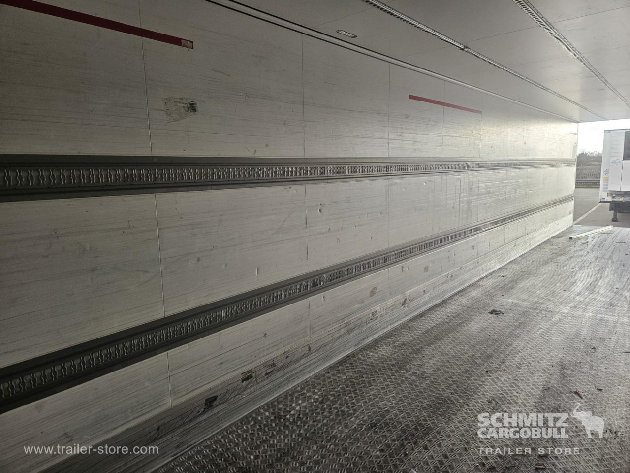 SCHMITZ Reefer Standard - Izoterminis puspriekabė: foto 3 SCHMITZ Reefer Standard - Izoterminis puspriekabė: foto 3