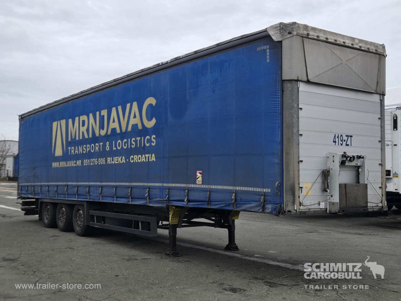 SCHMITZ Curtainsider Varios - Tentinė puspriekabė: foto 1 SCHMITZ Curtainsider Varios - Tentinė puspriekabė: foto 1