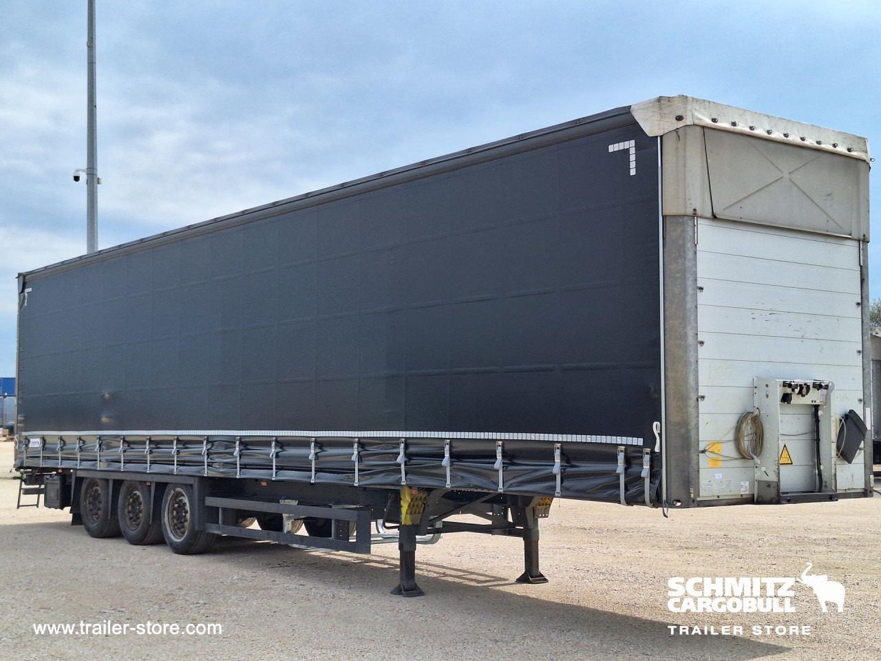 SCHMITZ Curtainsider Mega - Tentinė puspriekabė: foto 4 SCHMITZ Curtainsider Mega - Tentinė puspriekabė: foto 4