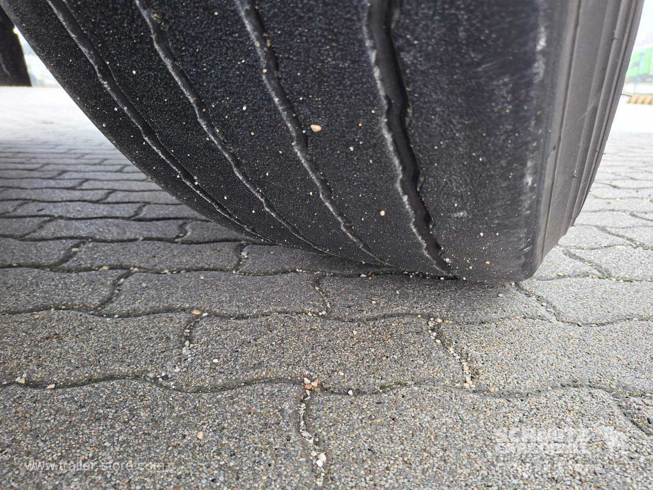 SCHMITZ Mélyhűtő koffer Multitemp - Izoterminis puspriekabė: foto 4 SCHMITZ Mélyhűtő koffer Multitemp - Izoterminis puspriekabė: foto 4