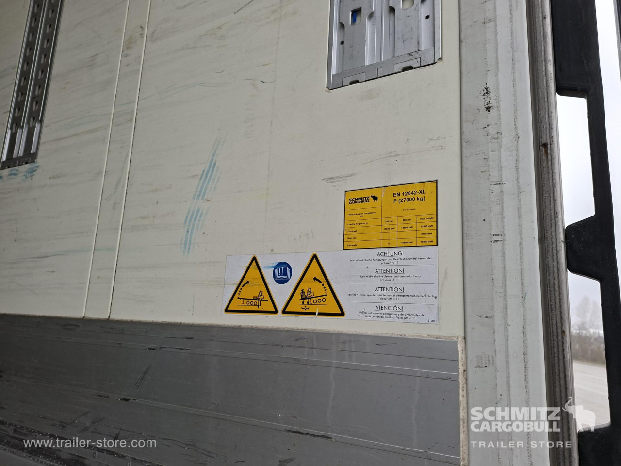 SCHMITZ Reefer Standard Double deck - Izoterminis puspriekabė: foto 2 SCHMITZ Reefer Standard Double deck - Izoterminis puspriekabė: foto 2