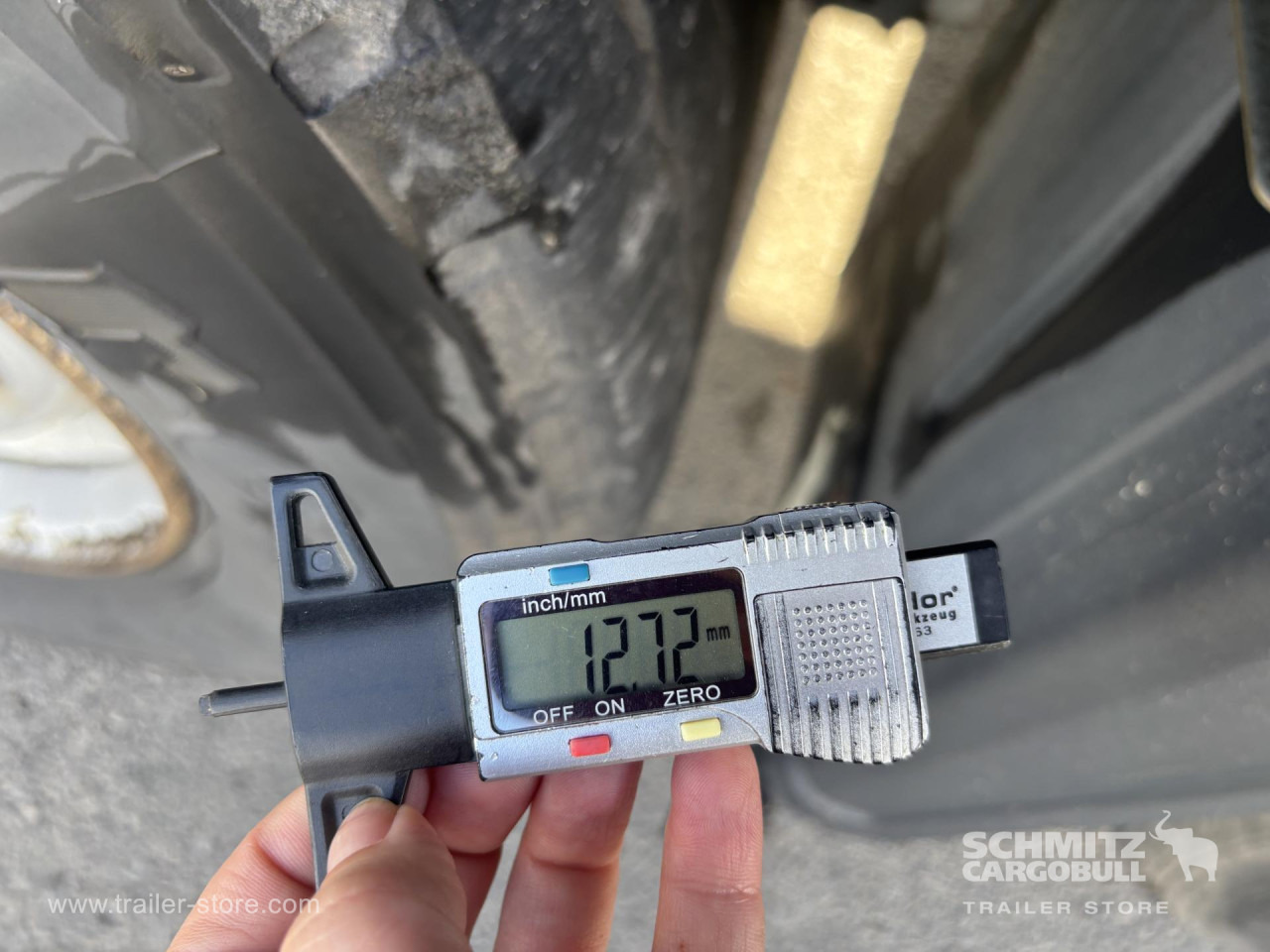 SCHMITZ Curtainsider Standard - Tentinė puspriekabė: foto 5 SCHMITZ Curtainsider Standard - Tentinė puspriekabė: foto 5