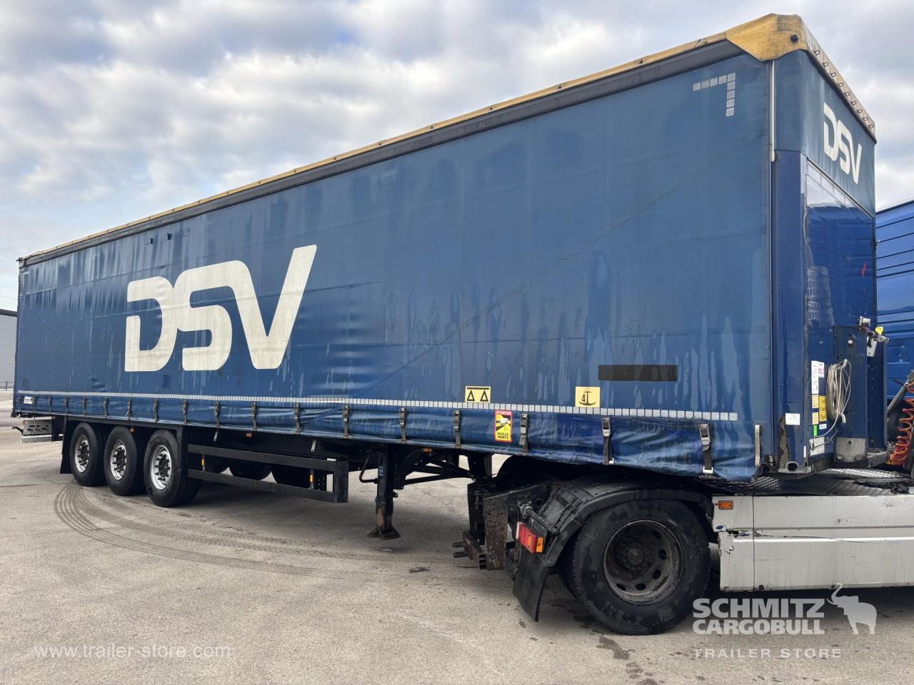 SCHMITZ Curtainsider Standard - Tentinė puspriekabė: foto 5 SCHMITZ Curtainsider Standard - Tentinė puspriekabė: foto 5
