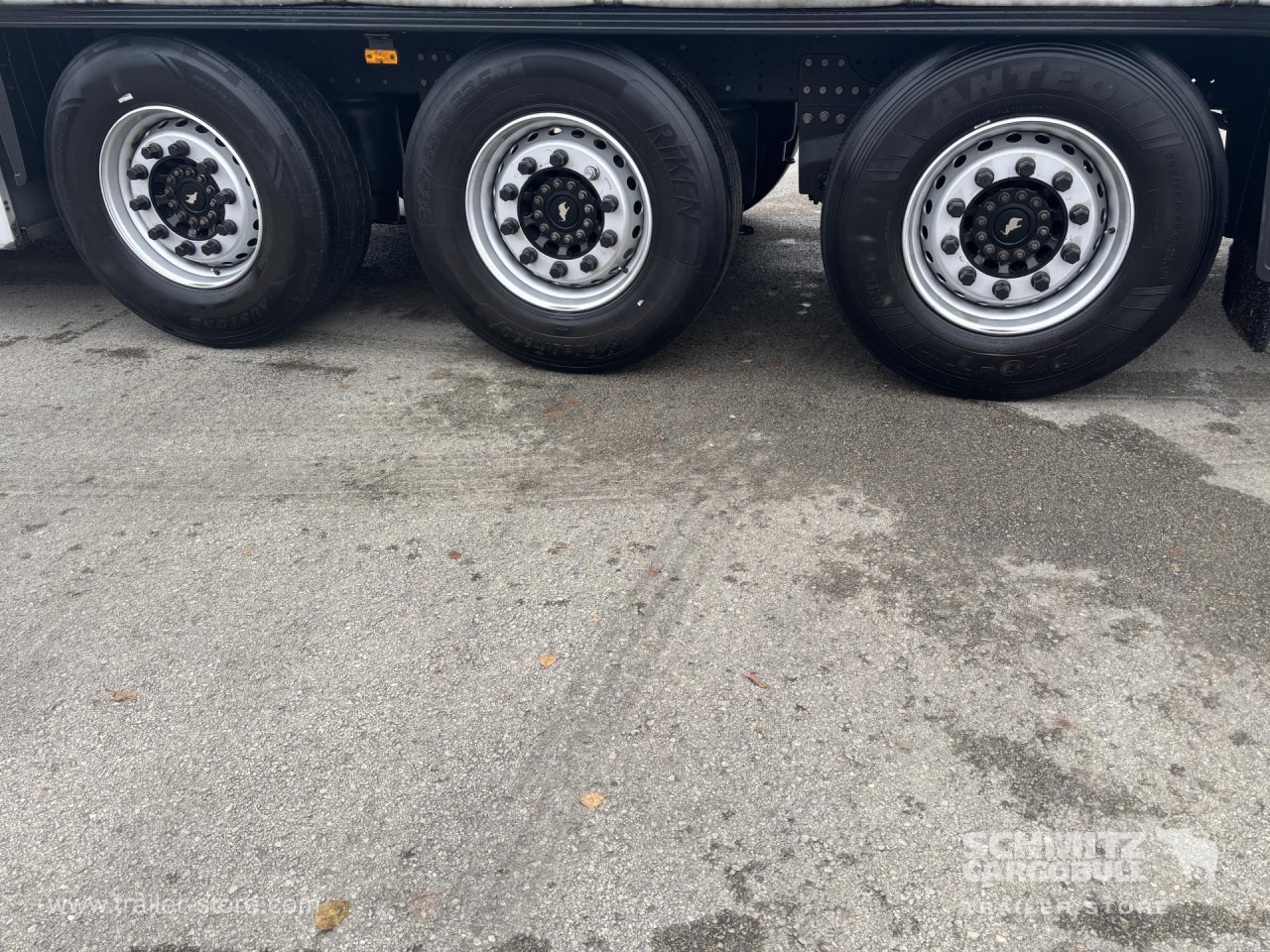 Tentinė puspriekabė SCHMITZ Curtainsider Standard: foto 9