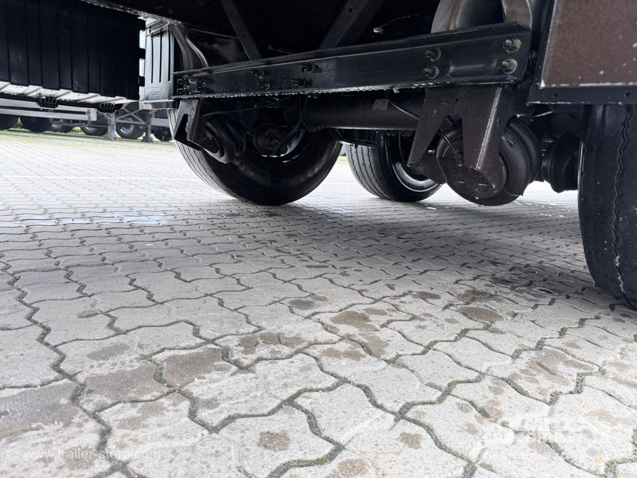 SCHMITZ Curtainsider Standard - Tentinė puspriekabė: foto 2 SCHMITZ Curtainsider Standard - Tentinė puspriekabė: foto 2