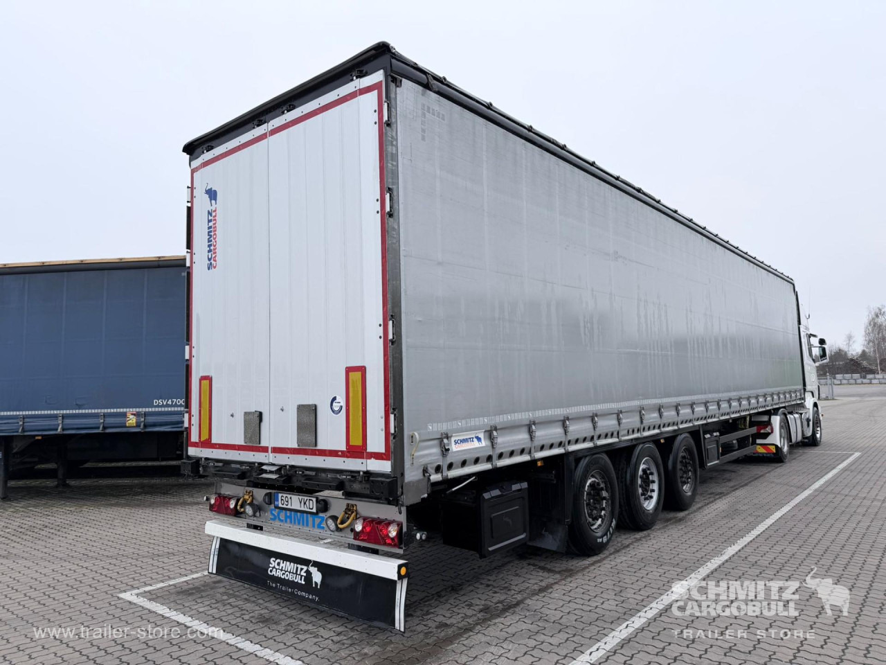 SCHMITZ Curtainsider Standard - Tentinė puspriekabė: foto 1 SCHMITZ Curtainsider Standard - Tentinė puspriekabė: foto 1