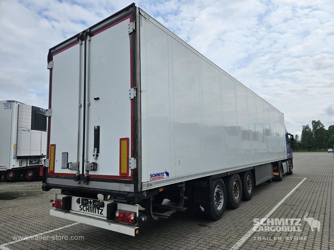 SCHMITZ Reefer Standard Double deck - Izoterminis puspriekabė: foto 1 SCHMITZ Reefer Standard Double deck - Izoterminis puspriekabė: foto 1