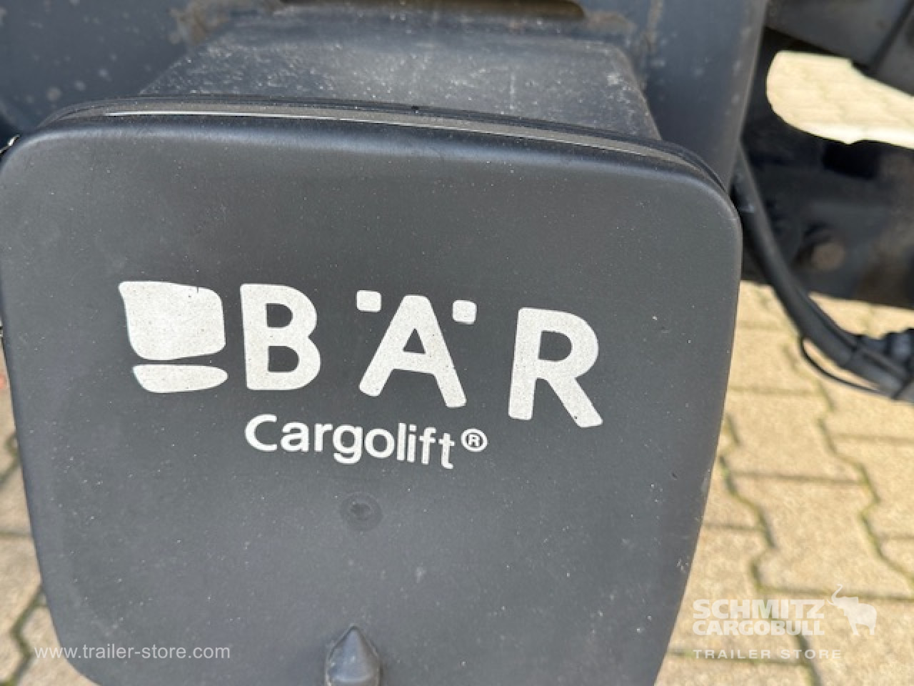 SCHMITZ Oplegger Kasten Standard Taillift - Furgonas puspriekabė: foto 3 SCHMITZ Oplegger Kasten Standard Taillift - Furgonas puspriekabė: foto 3