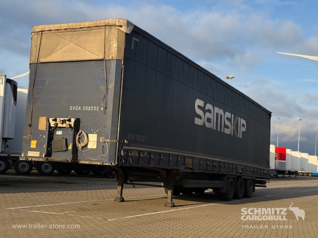 SCHMITZ Oplegger Schuifzeil Mega - Tentinė puspriekabė: foto 1 SCHMITZ Oplegger Schuifzeil Mega - Tentinė puspriekabė: foto 1