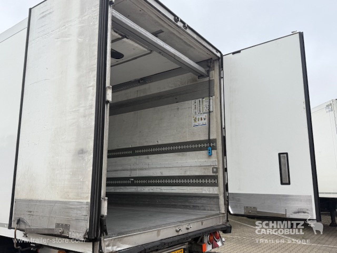 SCHMITZ Oplegger Vries Multitemp Taillift - Izoterminis puspriekabė: foto 5 SCHMITZ Oplegger Vries Multitemp Taillift - Izoterminis puspriekabė: foto 5