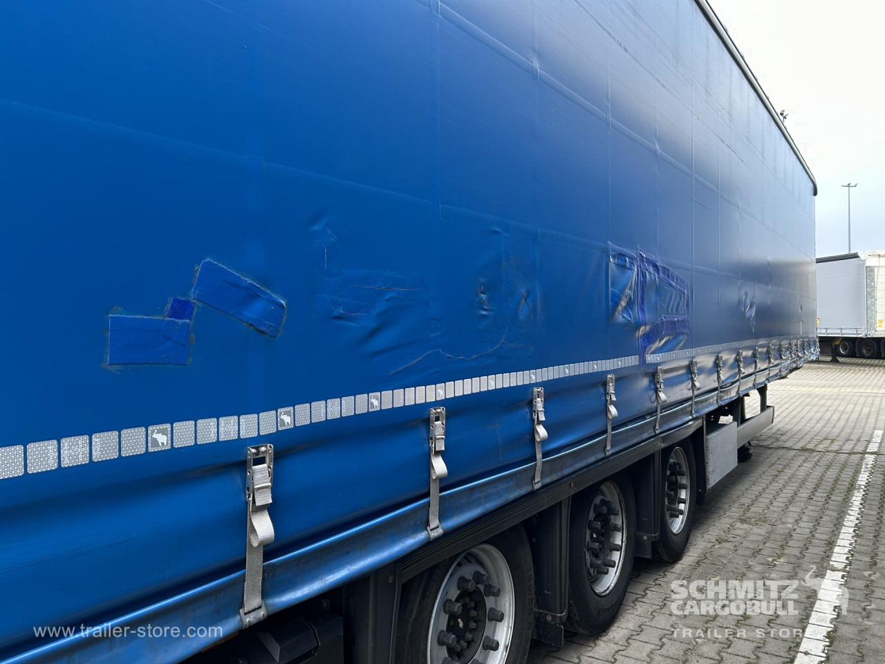SCHMITZ Curtainsider Mega - Tentinė puspriekabė: foto 4 SCHMITZ Curtainsider Mega - Tentinė puspriekabė: foto 4