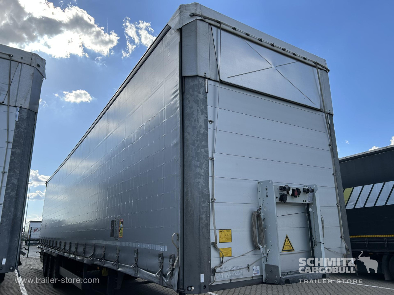 SCHMITZ Curtainsider Mega - Tentinė puspriekabė: foto 1 SCHMITZ Curtainsider Mega - Tentinė puspriekabė: foto 1