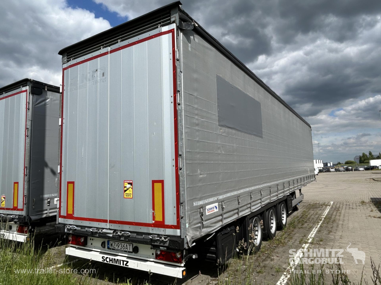 SCHMITZ Curtainsider Mega - Tentinė puspriekabė: foto 2 SCHMITZ Curtainsider Mega - Tentinė puspriekabė: foto 2