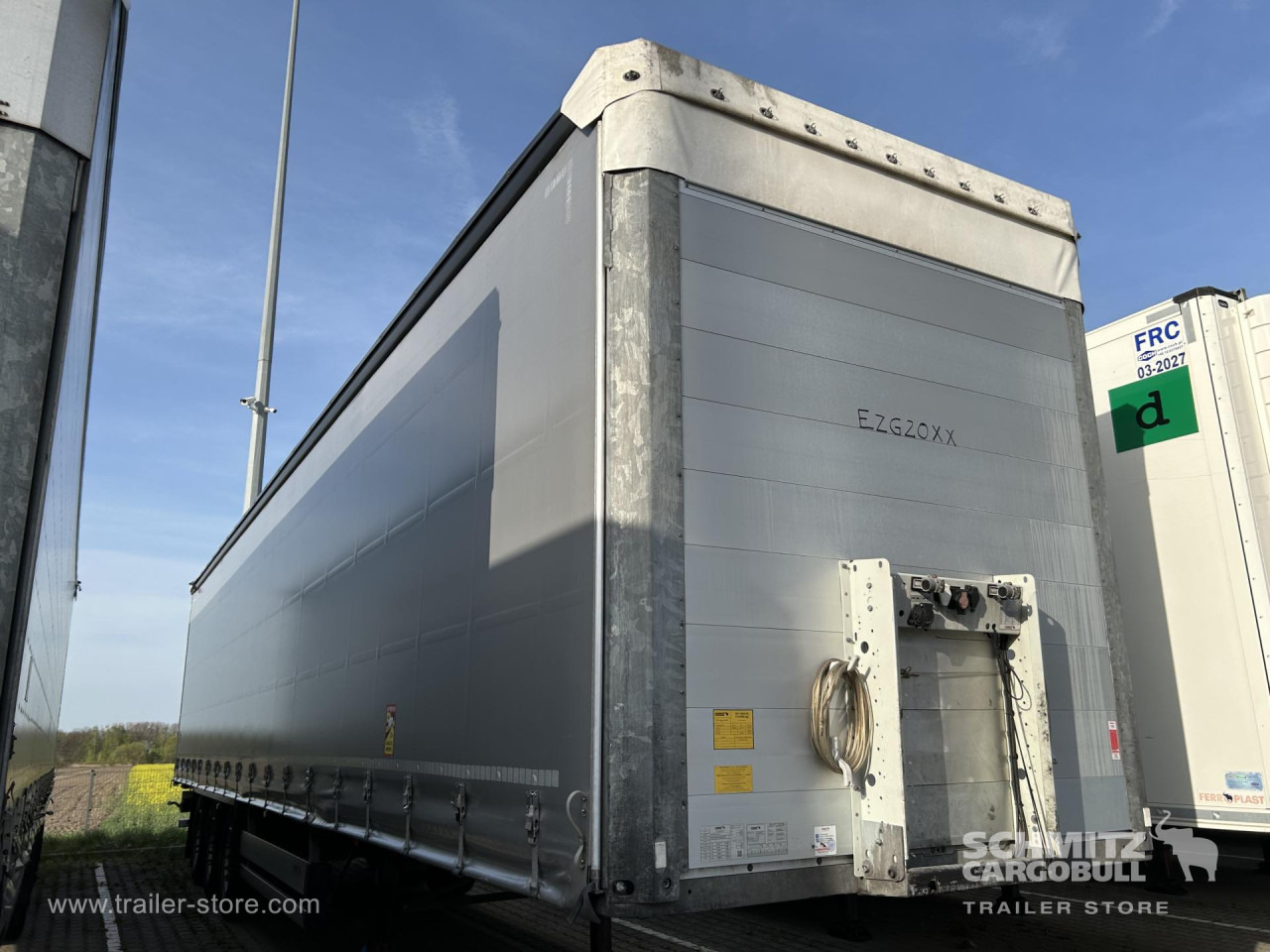 SCHMITZ Curtainsider Standard - Tentinė puspriekabė: foto 1 SCHMITZ Curtainsider Standard - Tentinė puspriekabė: foto 1