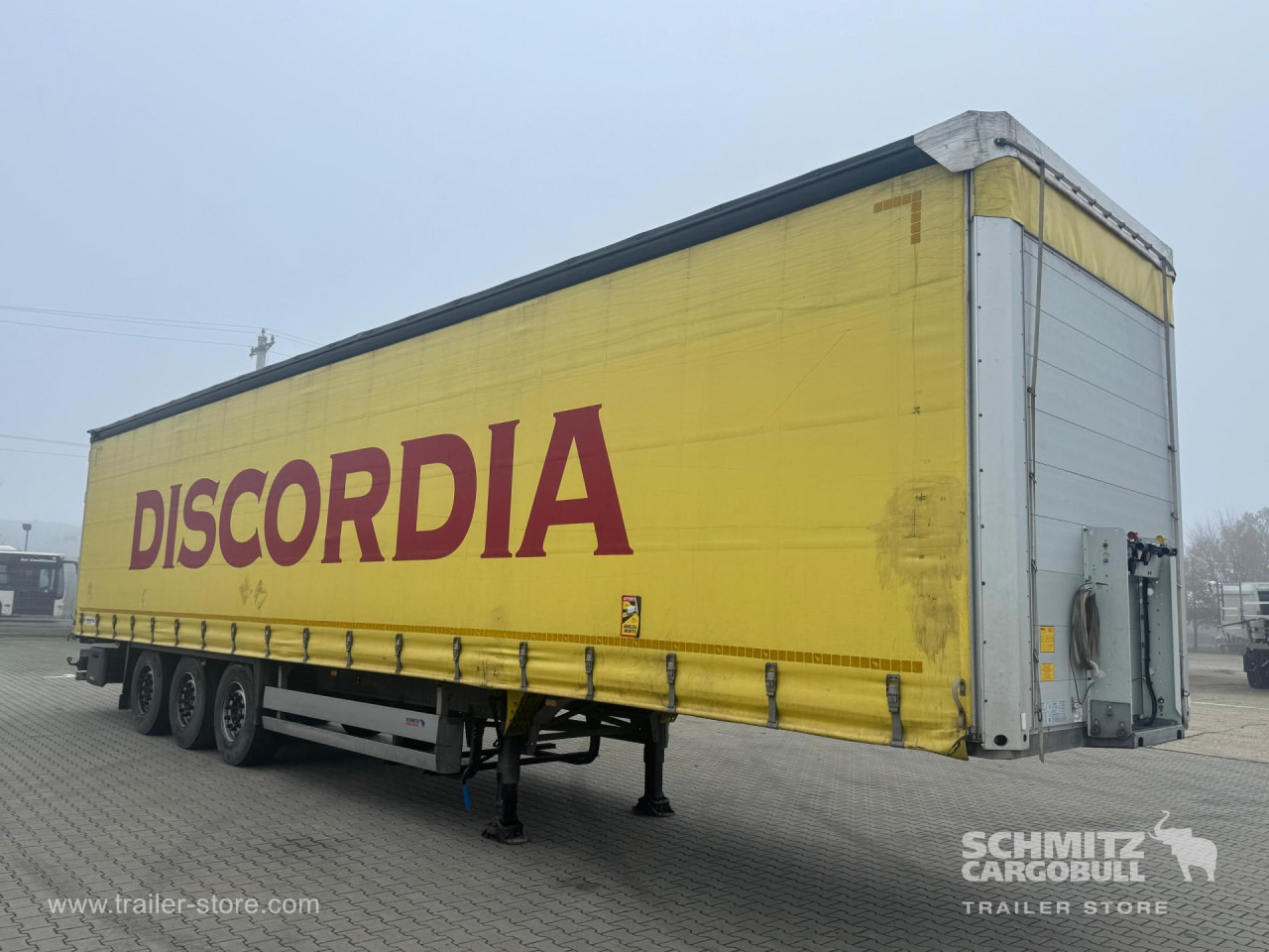 SCHMITZ Curtainsider Standard - Tentinė puspriekabė: foto 1 SCHMITZ Curtainsider Standard - Tentinė puspriekabė: foto 1