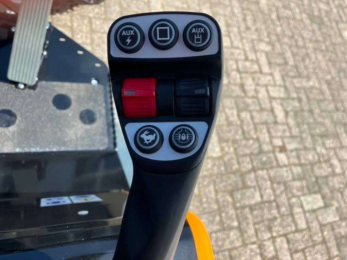 Nauja Ratinis krautuvas Giant G 2700 X-tra HD +: foto 22