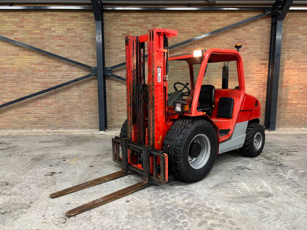Manitou MH 25.4 T - Krautuvas-visureigis: foto 2 Manitou MH 25.4 T - Krautuvas-visureigis: foto 2
