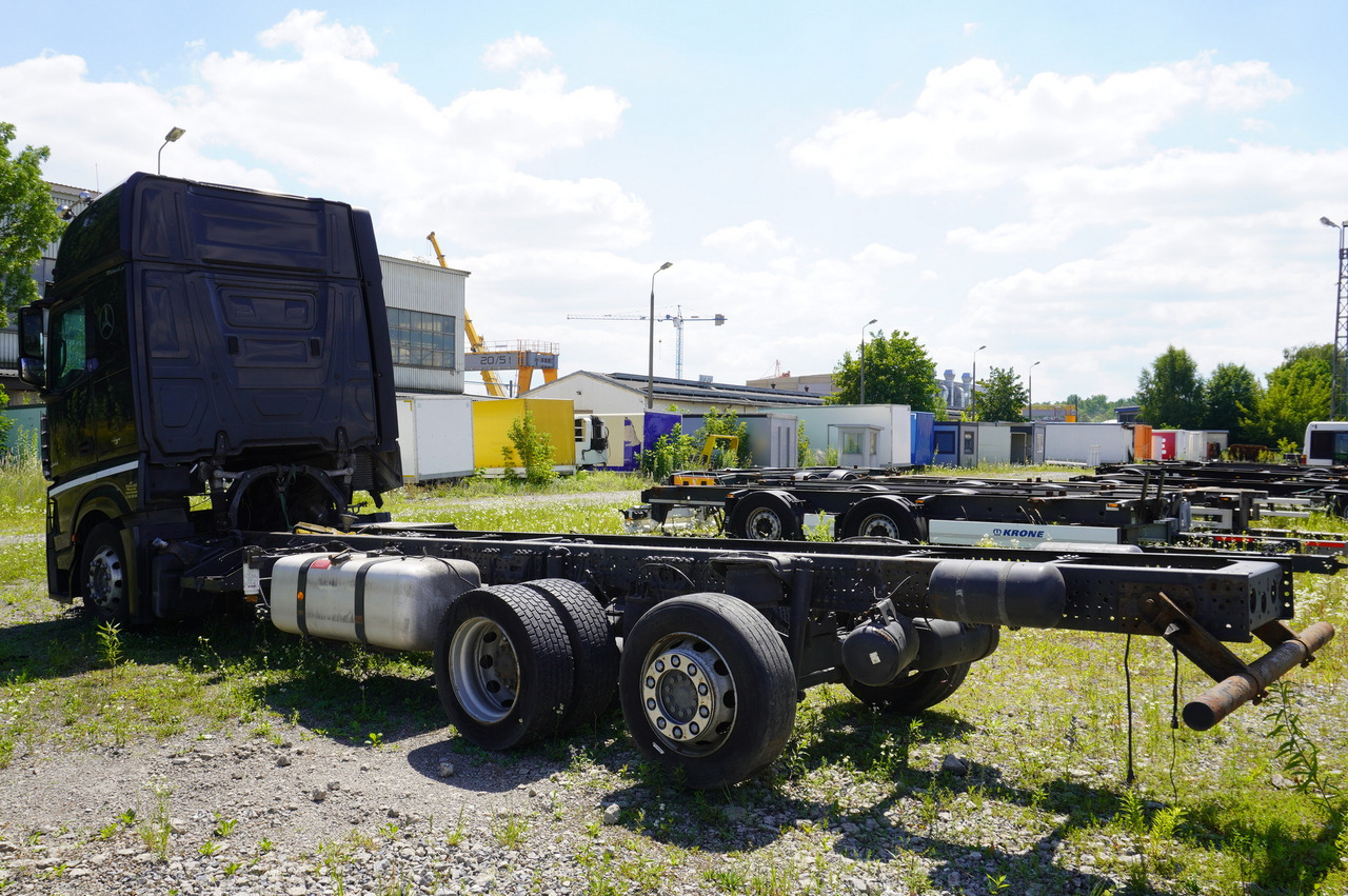 MERCEDES-BENZ Actros 2545 GIGA / without engine - Atsarginės dalys: foto 3 MERCEDES-BENZ Actros 2545 GIGA / without engine - Atsarginės dalys: foto 3