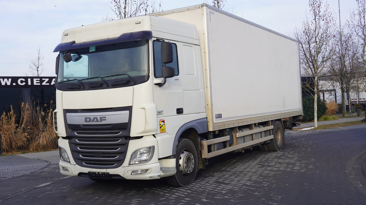 DAF XF 410 EURO 6 /410 HP / 20 EPAL / Dhollandia lift 1500 kg - Furgonas sunkvežimis: foto 2 DAF XF 410 EURO 6 /410 HP / 20 EPAL / Dhollandia lift 1500 kg - Furgonas sunkvežimis: foto 2