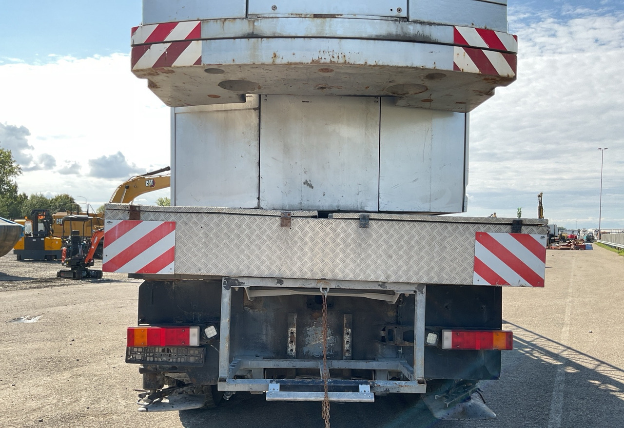 FAUN ATF65G-4 all terrain crane / 65 t cap. / 44 m reach - Visureigis kranas: foto 3 FAUN ATF65G-4 all terrain crane / 65 t cap. / 44 m reach - Visureigis kranas: foto 3