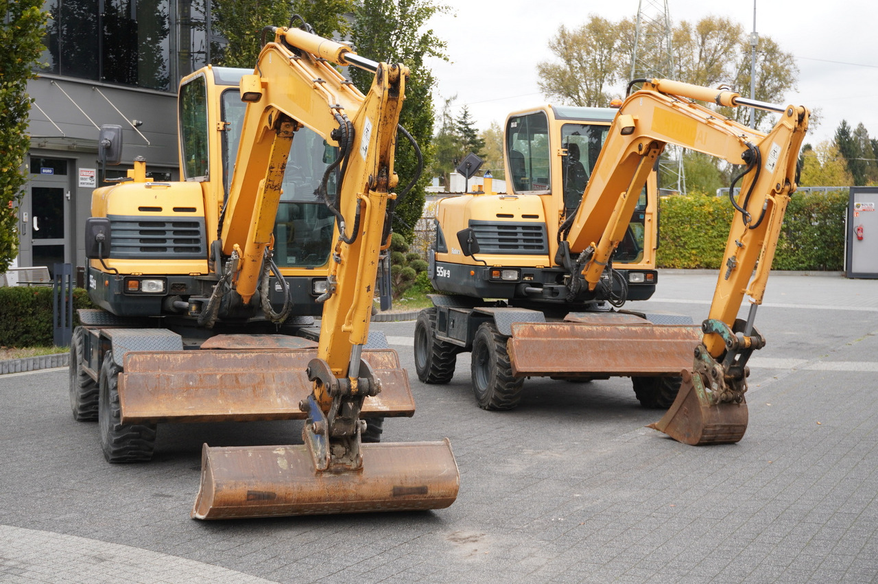 Hyundai Robex 55W-9 Wheeled Excavator 5.5t / 2pcs - Mini ekskavatorius: foto 5 Hyundai Robex 55W-9 Wheeled Excavator 5.5t / 2pcs - Mini ekskavatorius: foto 5