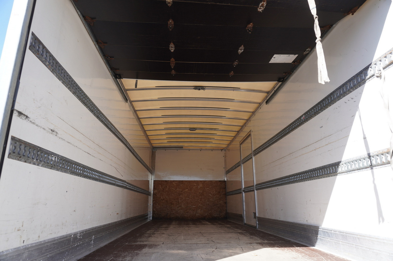IVECO 120-190 / 160 thousand km !!! / Box 18 EPAL / Dhollandia lift 1500 kg - Furgonas sunkvežimis: foto 5 IVECO 120-190 / 160 thousand km !!! / Box 18 EPAL / Dhollandia lift 1500 kg - Furgonas sunkvežimis: foto 5