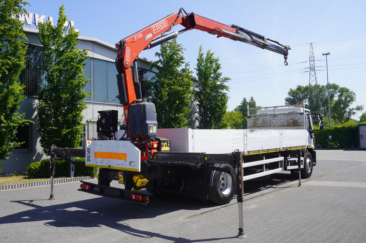 IVECO EUROCARGO 190-280L / FASSI F135A / 8 M / Lift cap. 5580 kg - Platforminis/ Bortinis sunkvežimis, Sunkvežimis su kranu: foto 3 IVECO EUROCARGO 190-280L / FASSI F135A / 8 M / Lift cap. 5580 kg - Platforminis/ Bortinis sunkvežimis, Sunkvežimis su kranu: foto 3