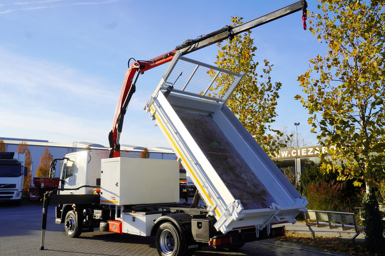 IVECO Eurocargo 120E18 Crane Palfinger / 3-way tipper / sleeper cab - Platforminis/ Bortinis sunkvežimis, Sunkvežimis su kranu: foto 4 IVECO Eurocargo 120E18 Crane Palfinger / 3-way tipper / sleeper cab - Platforminis/ Bortinis sunkvežimis, Sunkvežimis su kranu: foto 4