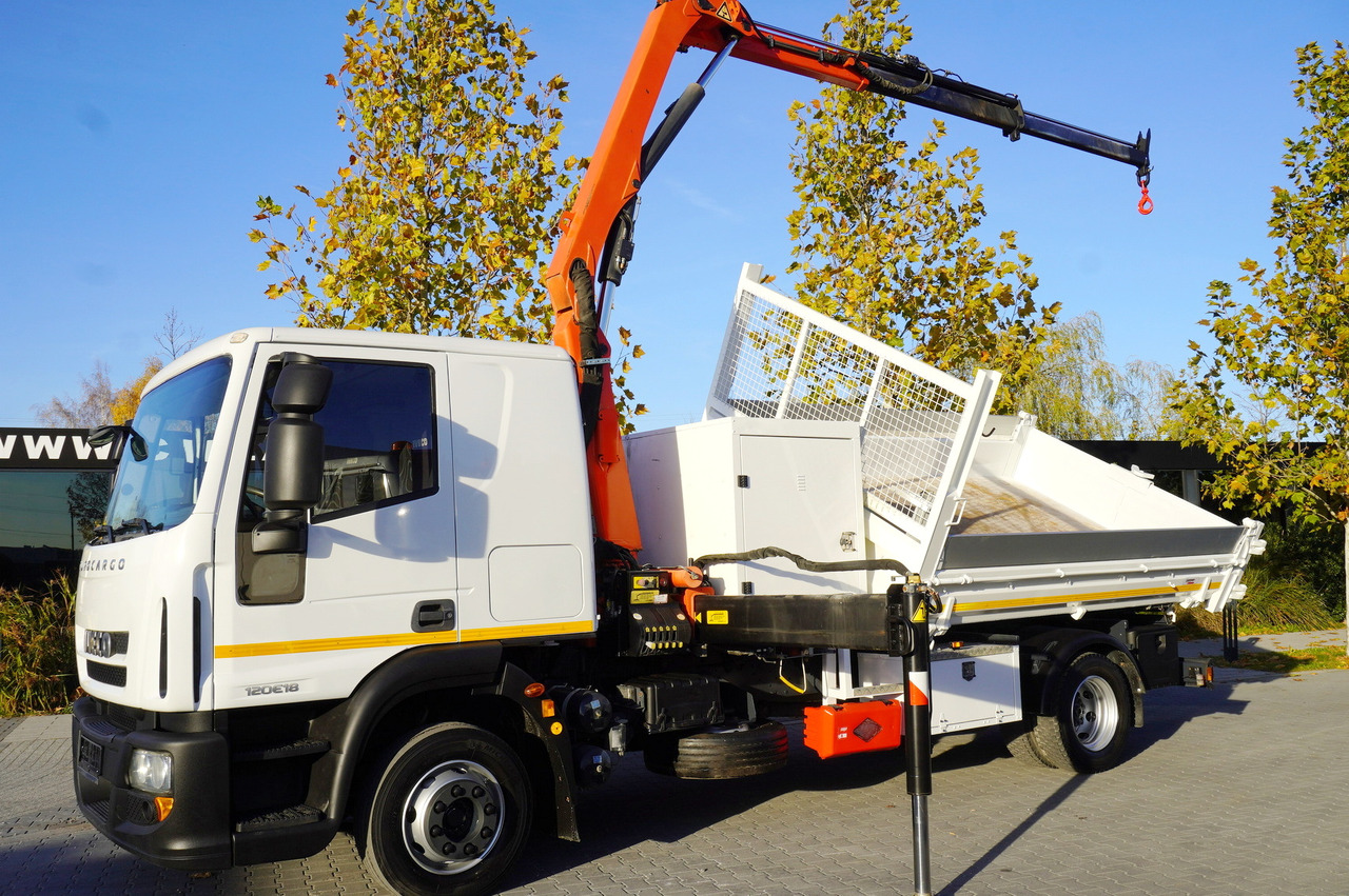 IVECO Eurocargo 120E18 Crane Palfinger / 3-way tipper / sleeper cab - Platforminis/ Bortinis sunkvežimis, Sunkvežimis su kranu: foto 3 IVECO Eurocargo 120E18 Crane Palfinger / 3-way tipper / sleeper cab - Platforminis/ Bortinis sunkvežimis, Sunkvežimis su kranu: foto 3