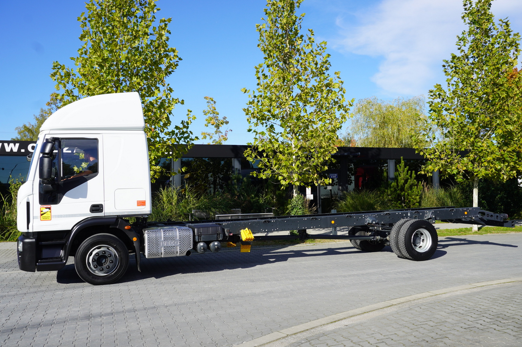 IVECO Eurocargo 140e19 4×2 E6 Glob / ADR / frame 8,1m - Važiuoklės sunkvežimis: foto 2 IVECO Eurocargo 140e19 4×2 E6 Glob / ADR / frame 8,1m - Važiuoklės sunkvežimis: foto 2