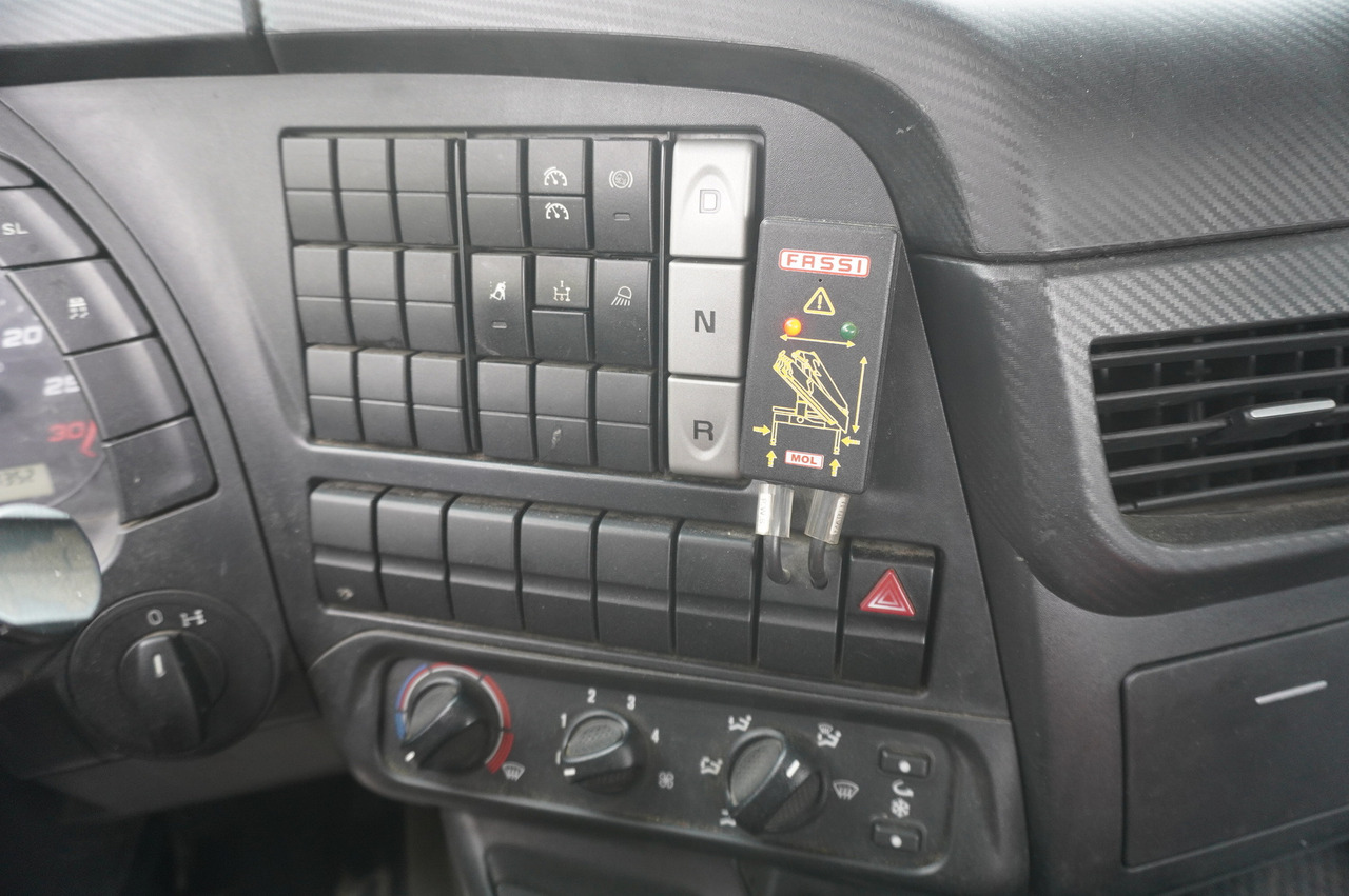 Platforminis/ Bortinis sunkvežimis, Sunkvežimis su kranu IVECO STRALIS 19.310 E6 / Flatbed 19 EPAL / FASSI F135 / 225 MTH! / 5.7 T: foto 22 Platforminis/ Bortinis sunkvežimis, Sunkvežimis su kranu IVECO STRALIS 19.310 E6 / Flatbed 19 EPAL / FASSI F135 / 225 MTH! / 5.7 T: foto 22