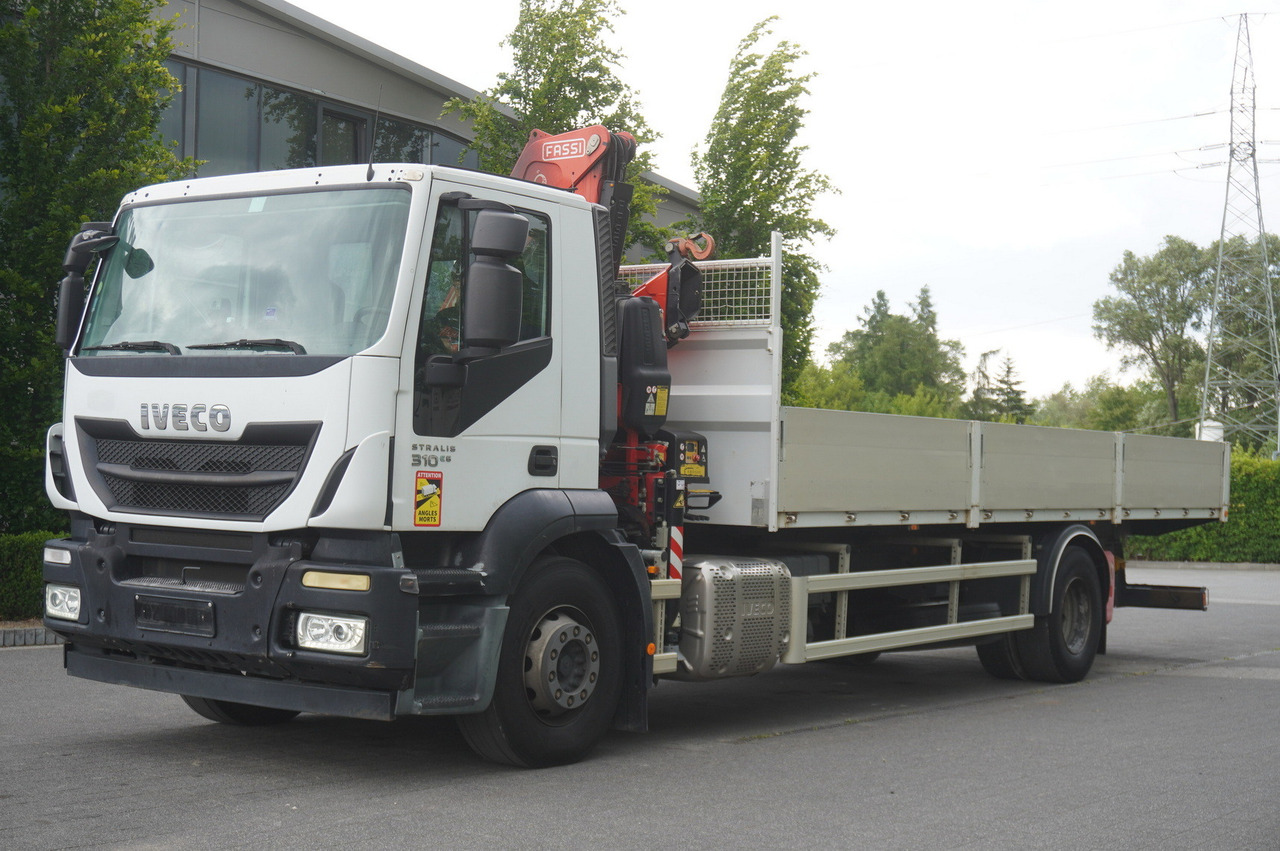 IVECO STRALIS 19.310 E6 / Flatbed 19 EPAL / FASSI F135 / 225 MTH! / 5.7 T - Sunkvežimis su kranu, Sunkvežimis su kranu: foto 3 IVECO STRALIS 19.310 E6 / Flatbed 19 EPAL / FASSI F135 / 225 MTH! / 5.7 T - Sunkvežimis su kranu, Sunkvežimis su kranu: foto 3