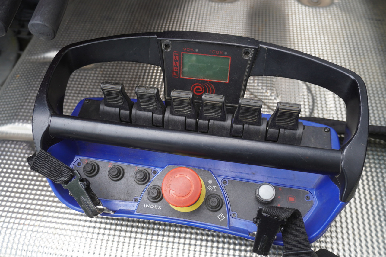 Platforminis/ Bortinis sunkvežimis, Sunkvežimis su kranu IVECO STRALIS 19.310 E6 / Flatbed 19 EPAL / FASSI F135 / 225 MTH! / 5.7 T: foto 17 Platforminis/ Bortinis sunkvežimis, Sunkvežimis su kranu IVECO STRALIS 19.310 E6 / Flatbed 19 EPAL / FASSI F135 / 225 MTH! / 5.7 T: foto 17