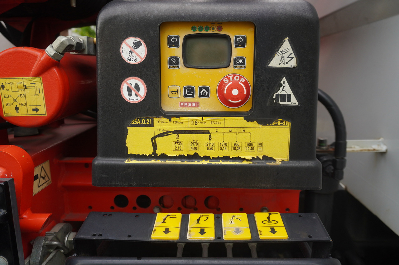 Platforminis/ Bortinis sunkvežimis, Sunkvežimis su kranu IVECO STRALIS 19.310 E6 / Flatbed 19 EPAL / FASSI F135 / 225 MTH! / 5.7 T: foto 16 Platforminis/ Bortinis sunkvežimis, Sunkvežimis su kranu IVECO STRALIS 19.310 E6 / Flatbed 19 EPAL / FASSI F135 / 225 MTH! / 5.7 T: foto 16