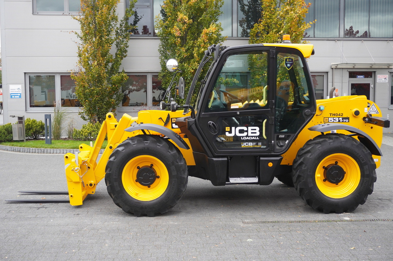 JCB 531-70 / 900 MTH telescopic charger! / 3.1 T / 7 M - Teleskopinis ratinis krautuvas: foto 3 JCB 531-70 / 900 MTH telescopic charger! / 3.1 T / 7 M - Teleskopinis ratinis krautuvas: foto 3