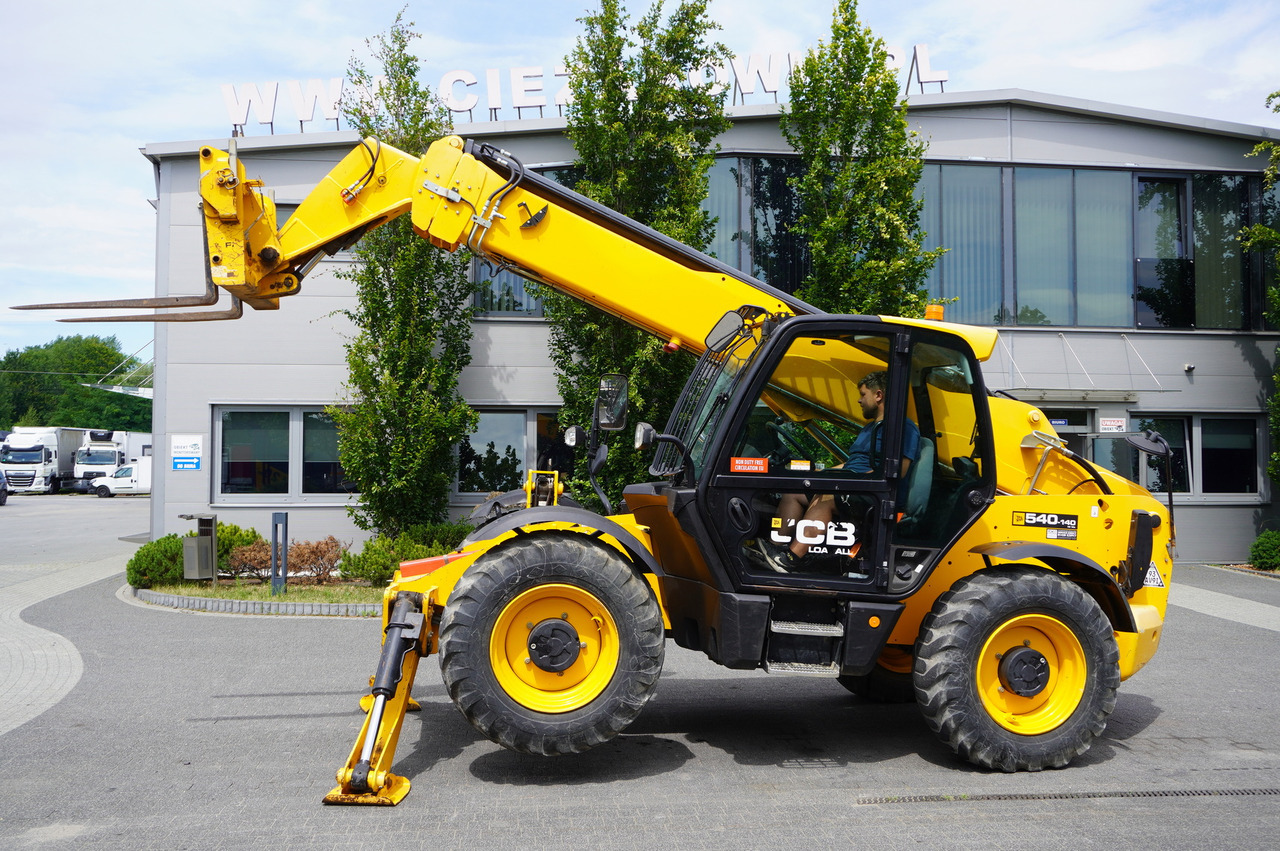JCB 540-140 telescopic loader / 14 m range / 1800 MTH - Teleskopinis ratinis krautuvas: foto 2 JCB 540-140 telescopic loader / 14 m range / 1800 MTH - Teleskopinis ratinis krautuvas: foto 2