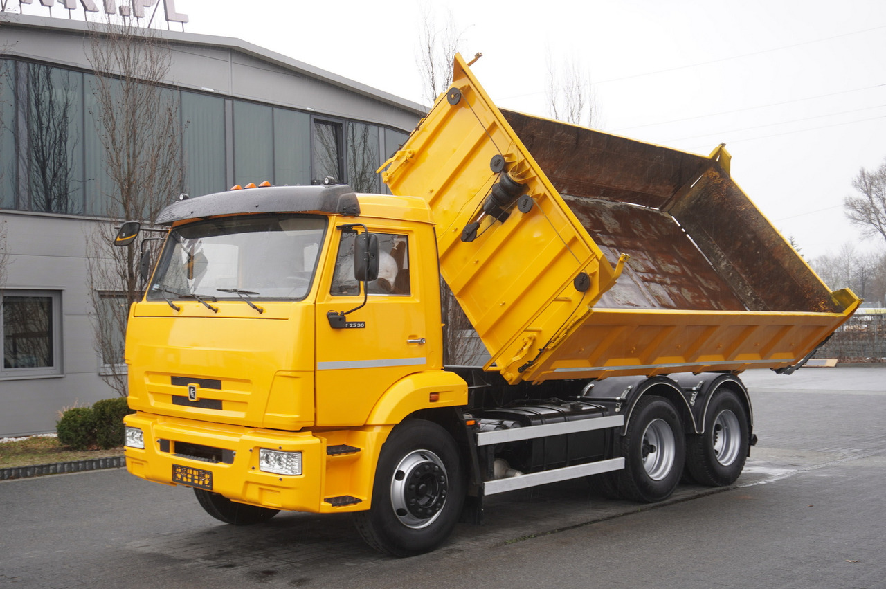 KAMAZ T2530 E5 6×4 / 3-sided tipper - Savivartis sunkvežimis, Sunkvežimis su kranu: foto 2 KAMAZ T2530 E5 6×4 / 3-sided tipper - Savivartis sunkvežimis, Sunkvežimis su kranu: foto 2