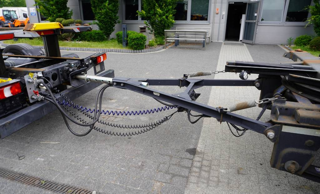 KOGEL BDF Low Deck Mega trailer - Konteineris-vežimus/ Sukeisti kūną priekaba: foto 4 KOGEL BDF Low Deck Mega trailer - Konteineris-vežimus/ Sukeisti kūną priekaba: foto 4