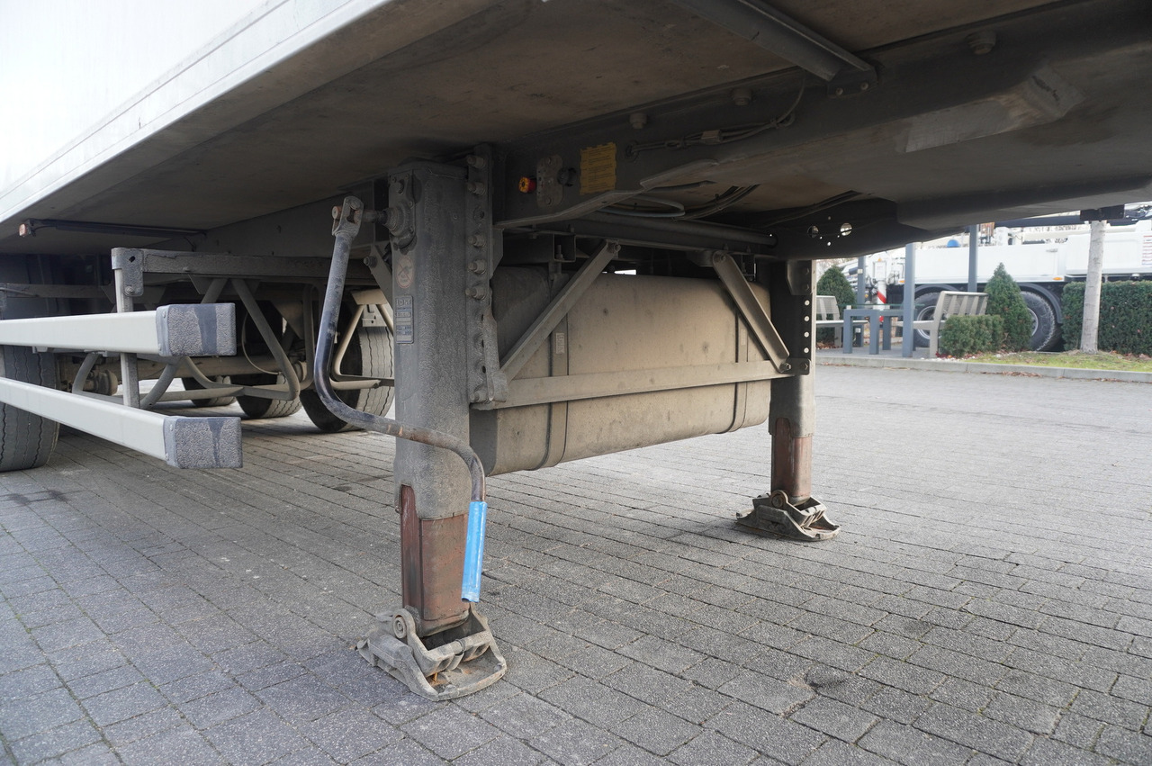 LAMBERET Refrigerated semi-trailer / Carrier Vector 1550 / Dhollandia lift 2500 kg lizingą LAMBERET Refrigerated semi-trailer / Carrier Vector 1550 / Dhollandia lift 2500 kg: foto 12